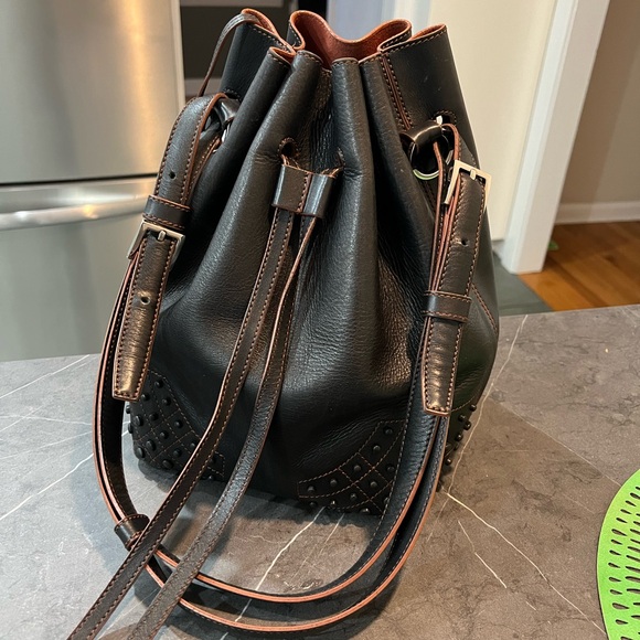 Tod’s Bucket Bag - Picture 8 of 13